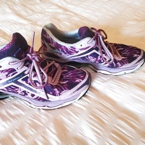 Mizuno Running Shoes